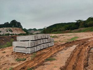 sjconcrete.com ผลิต และ จำหน่ายเสารั้วอัดแรง 25